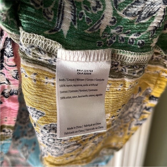 📌 Anthropologie One September Colorful Larkspur embroidered tank top - Picture 3 of 6